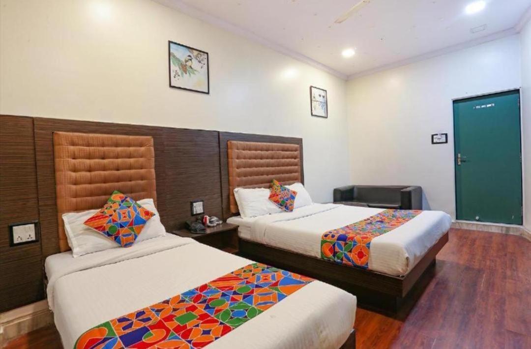 Hotel City Liit Delhi Airport 뉴델리 외부 사진
