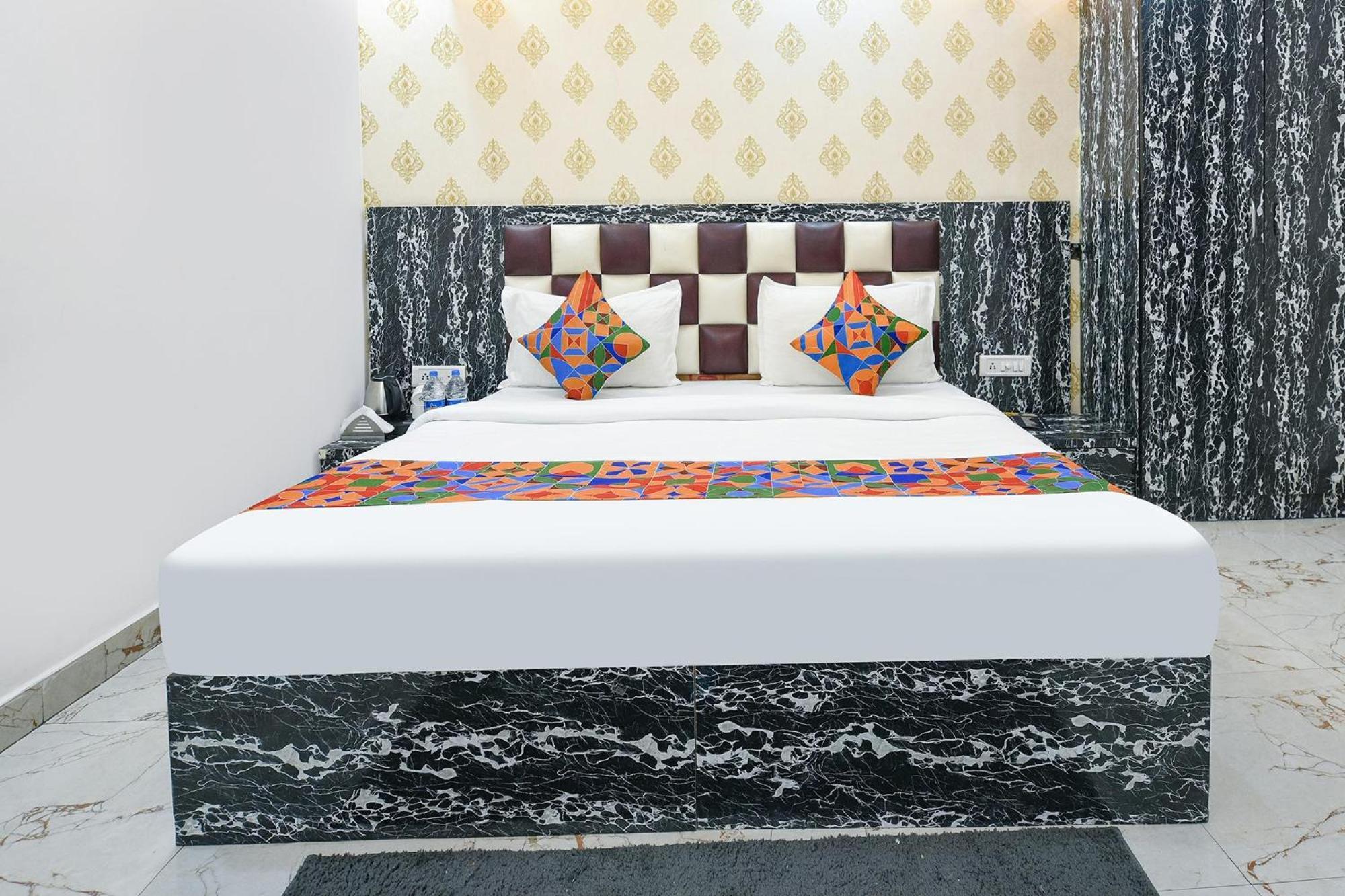 Hotel City Liit Delhi Airport 뉴델리 외부 사진